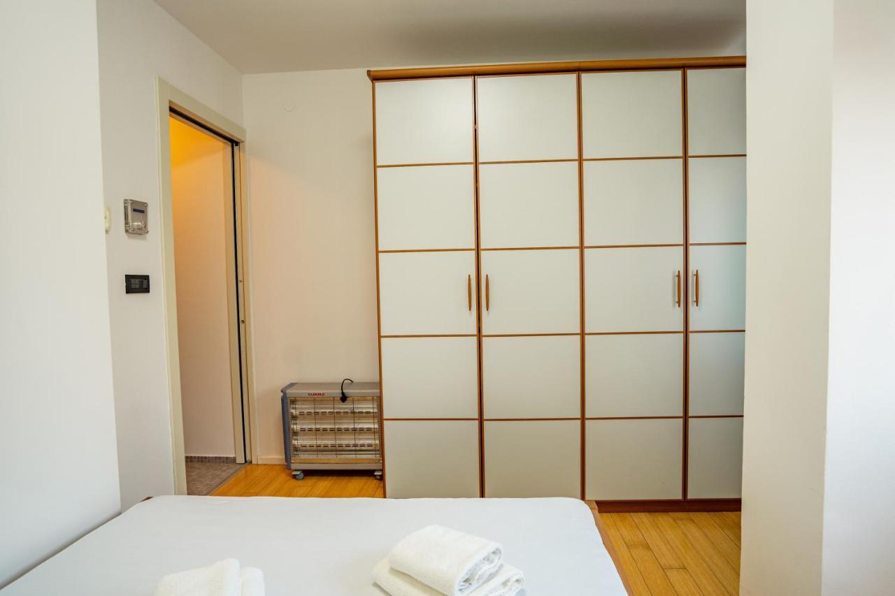 Apartment Luka Рийека Екстериор снимка