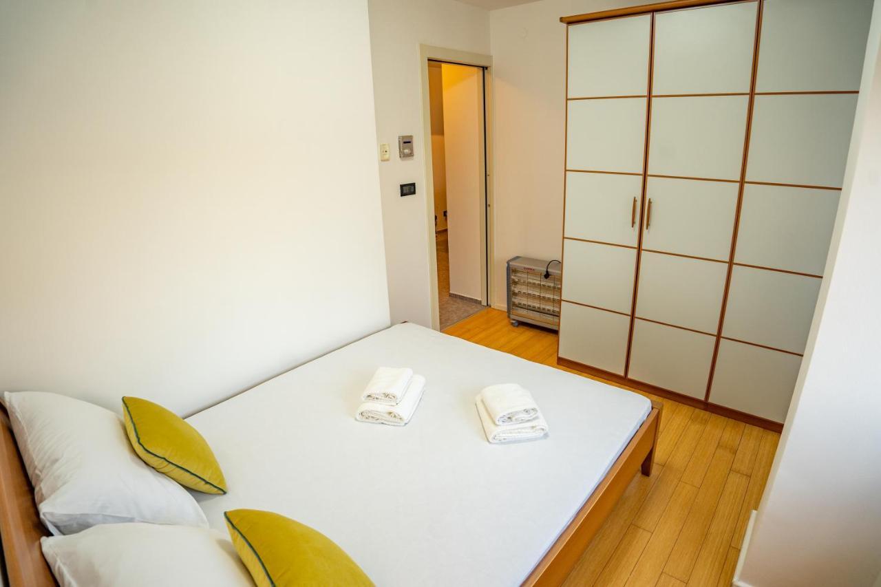 Apartment Luka Рийека Екстериор снимка