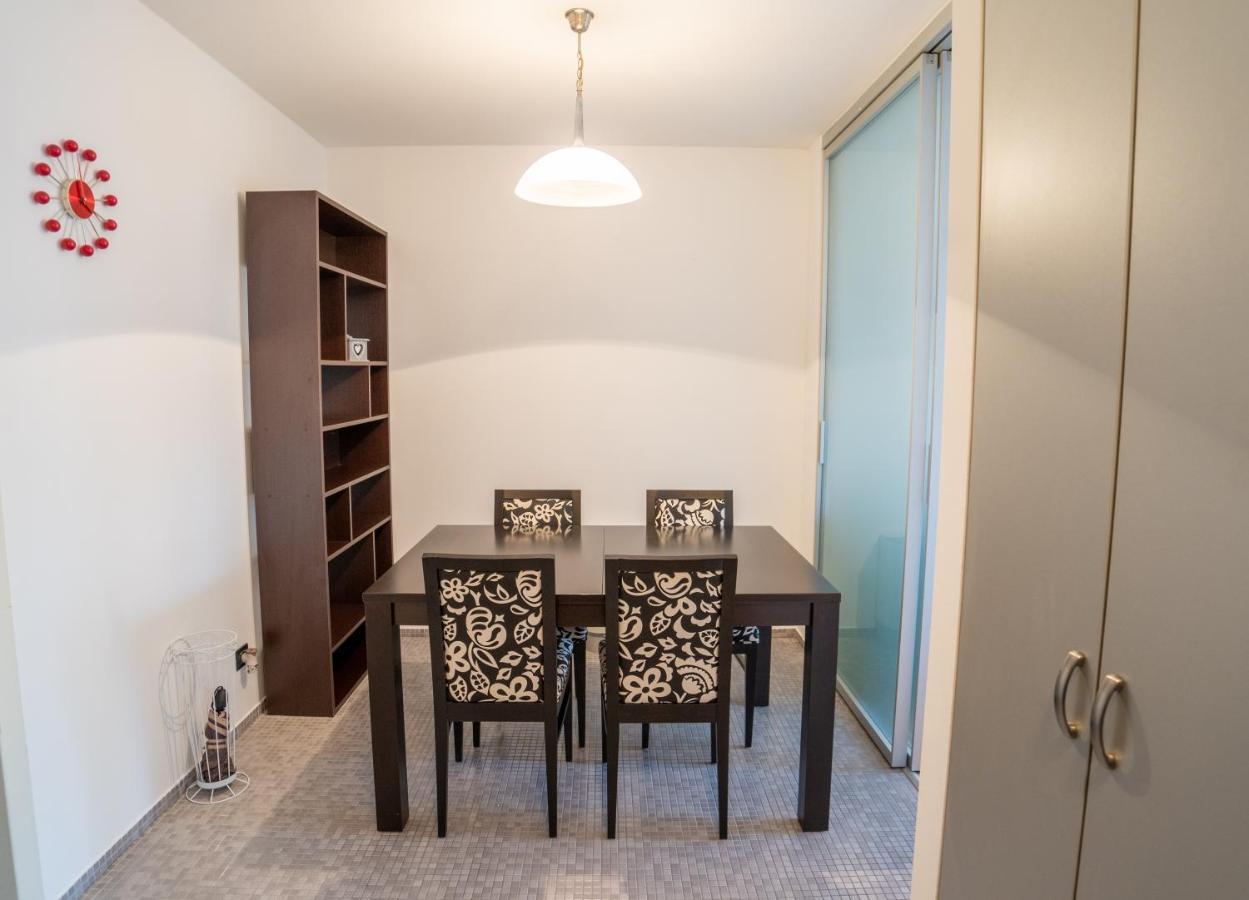 Apartment Luka Рийека Екстериор снимка